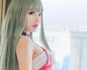 清颜真德秀的比基尼时刻——cos下的每一寸肌肤都在诉说着渴望！