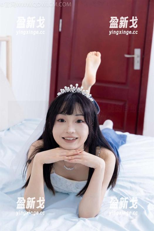 物恋传媒 - 小竹的美腿报告：腿的自由舞蹈，被我捕捉到了吗？