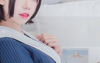 这张原图里猫君君MaoJun的双马尾，不禁让我想起了小时候的梦想，哈哈！