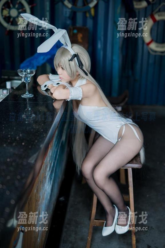 白金Saki在浴室里：死库水里的线上写真新风潮