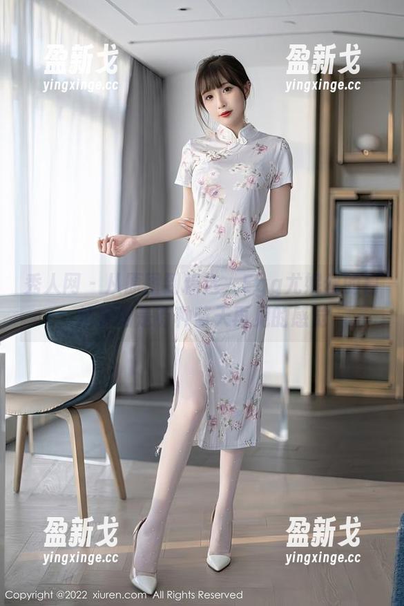 秀人网 - 从原图到精选，Egg尤妮丝的自拍真的是有种蓝天再见的感觉