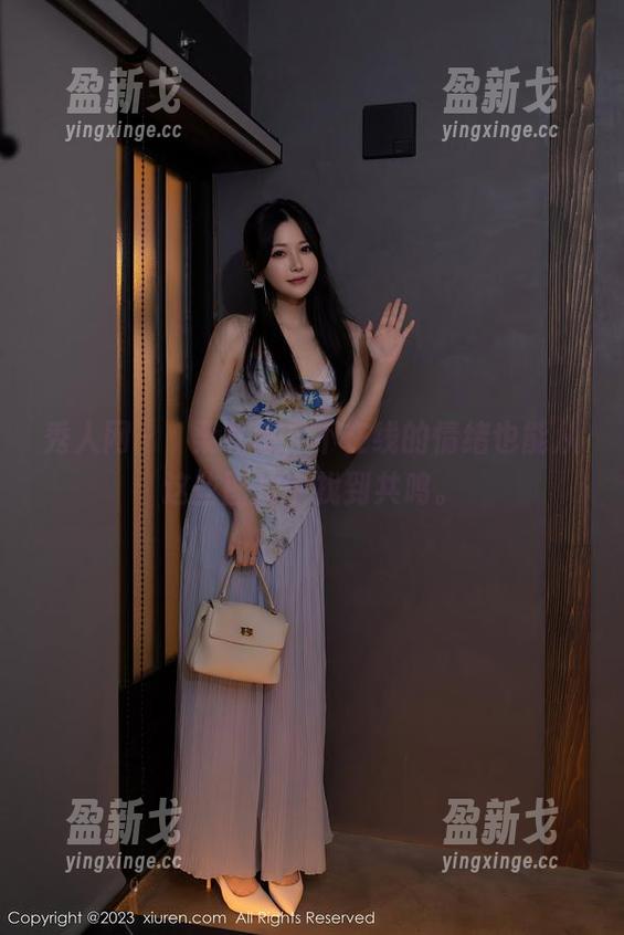 秀人网 - 媃柔礼服，不在线的情绪也能从这些图片中找到共鸣。