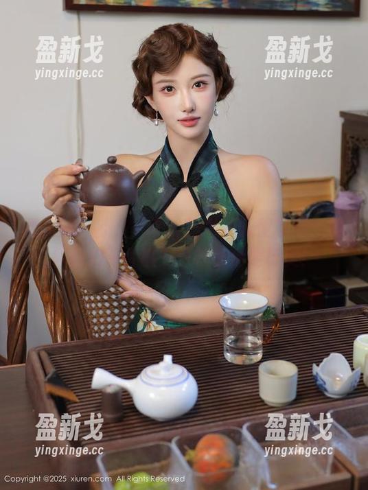 秀人网-小夕Kitty 秀人网 - 小夕Kitty的高清天使写真:提醒我们一件事——神仙也要玩美!
