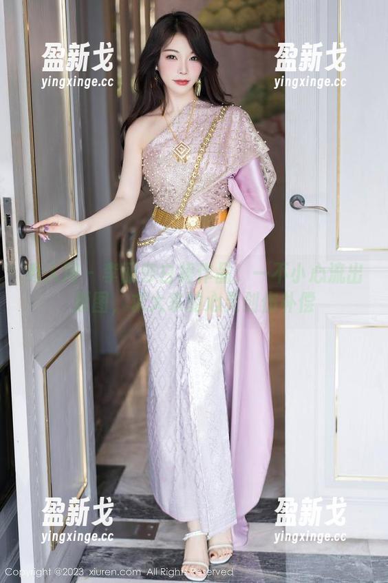 秀人网-李丽莎 秀人网 - 李丽莎白裙作品:一不小心流出原图,求大家的心灵创伤补偿