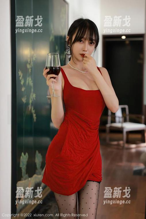 秀人网 - 这一波“棉花糖Candy”的最新花嫁美图，不愧是拍照能手。