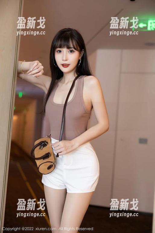 秀人网-瑶啊摇的瑶 秀人网 - 嘘,瑶啊摇的瑶的旗袍合集,有些小心思在这里