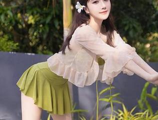 秀人网 – 《瑶瑶baby双马尾全套》：培养你与发绳的亲密关系，下载后相信我，你会成为公园的新风景！