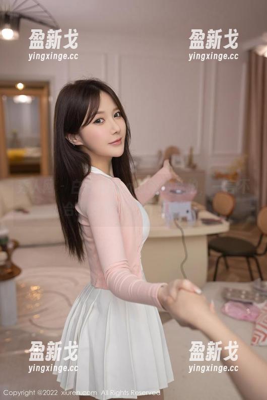秀人网 - 白白Alina的婚纱私拍，一言不合就变成了“婚鞋秀”！