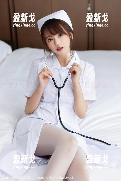 秀人网 - 为啥言沫穿上这吊带就能拍成高清？分享秘诀让我也试试！