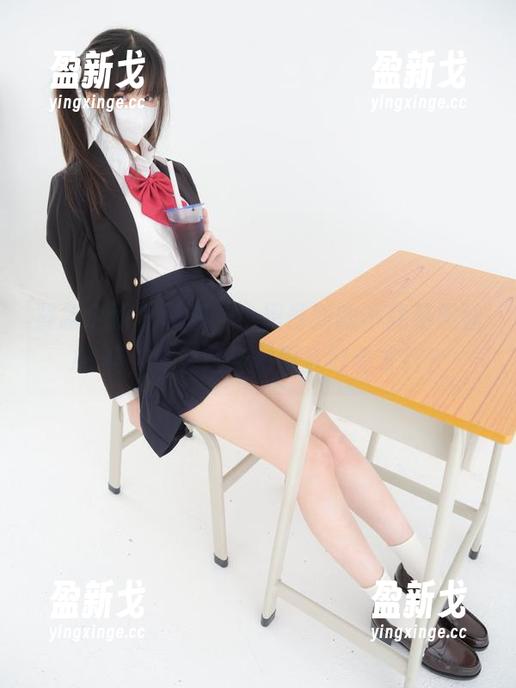 紧急企划 - 啧啧，小恩最新的不就是黑丝JK吗，你说这身材要多好看才行？
