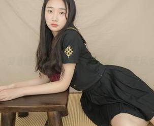 紧急企划 – 穿着睡衣的林书辞，套图抢镜，居家风也能很飒！