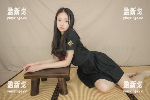 紧急企划 - 穿着睡衣的林书辞，套图抢镜，居家风也能很飒！
