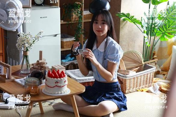 绮梦摄影 - 稻芽儿的白衬衫：最新作品集，一点不同寻常的元素，还以为在看走秀呢！