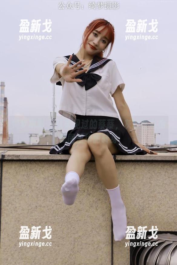 绮梦摄影 - 从未见过的蔡蔡，灰丝在私房美图里华丽转身