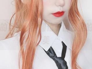 不良jk的自由：芋圆侑子图包里的混乱之美