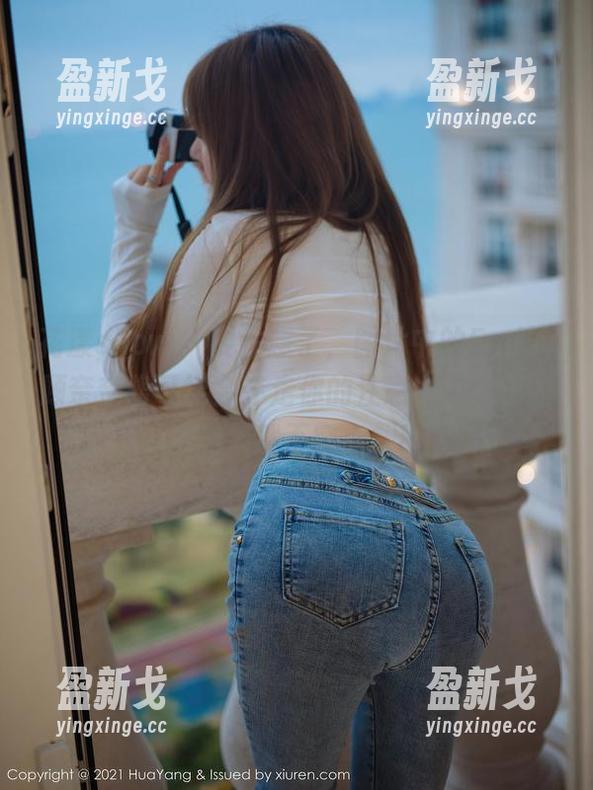 花漾show-Emily顾奈奈酱 花漾show - 要注意了,图片中的Emily顾奈奈酱可能会夺走你的注意力,女王的威力果然不容小觑!