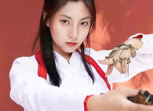 蜜桃社 – 这个毛衣我只想为王婉悠Queen的私拍图包打CALL！