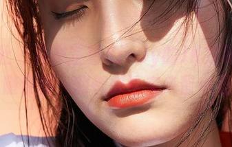 蜜桃社 – 在谢芷馨Sindy的JK定制图集里，随便翻一翻都想给未来留点悬念。