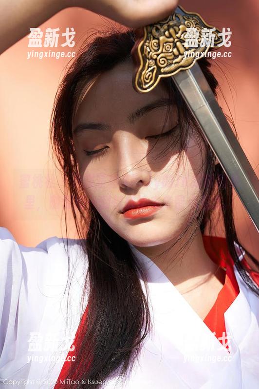 蜜桃社-谢芷馨Sindy 蜜桃社 - 在谢芷馨Sindy的JK定制图集里,随便翻一翻都想给未来留点悬念。
