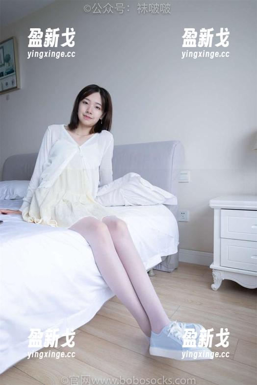 袜啵啵-稚予 袜啵啵 - 每一双都值得深究—稚予黑色小腿袜写真全集。