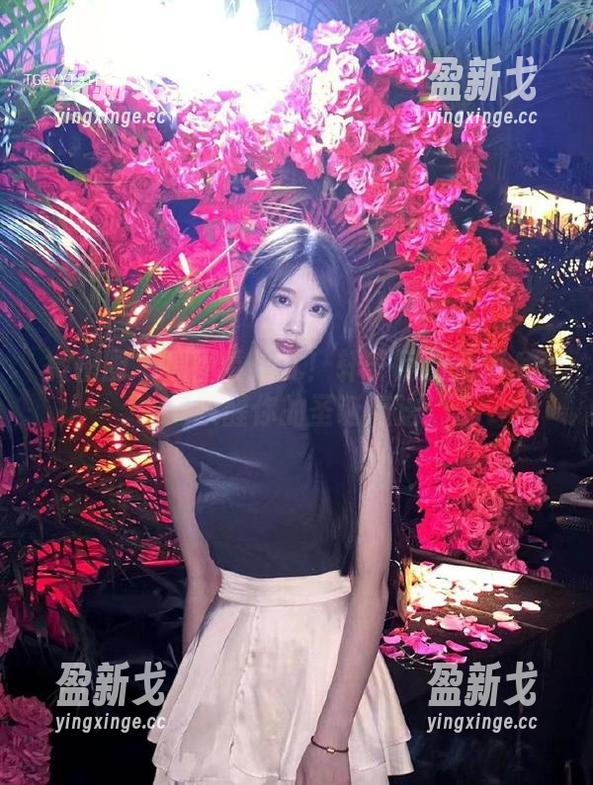 轩子巨二兔 微密圈 - 原图看这儿!轩子巨二兔用ASMR唤醒你的圣诞魔法!