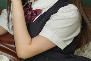 不知梦里，镜酱的每一页图册都值得细细品味一下。