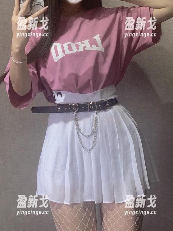 微密圈 - 写真更新：陈佩奇的“脸贴过来”，让我有种想探个究竟的冲动。